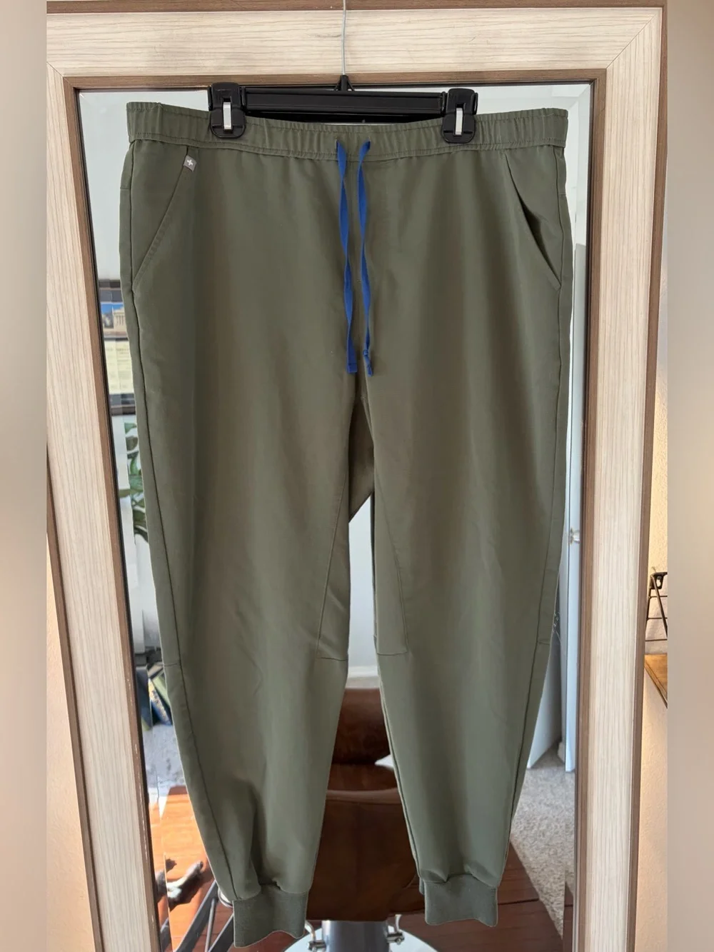 FIGS Scrub Pants Mens 2XL Jogger Green with Blue  Fit Anti Wrinkle Technical